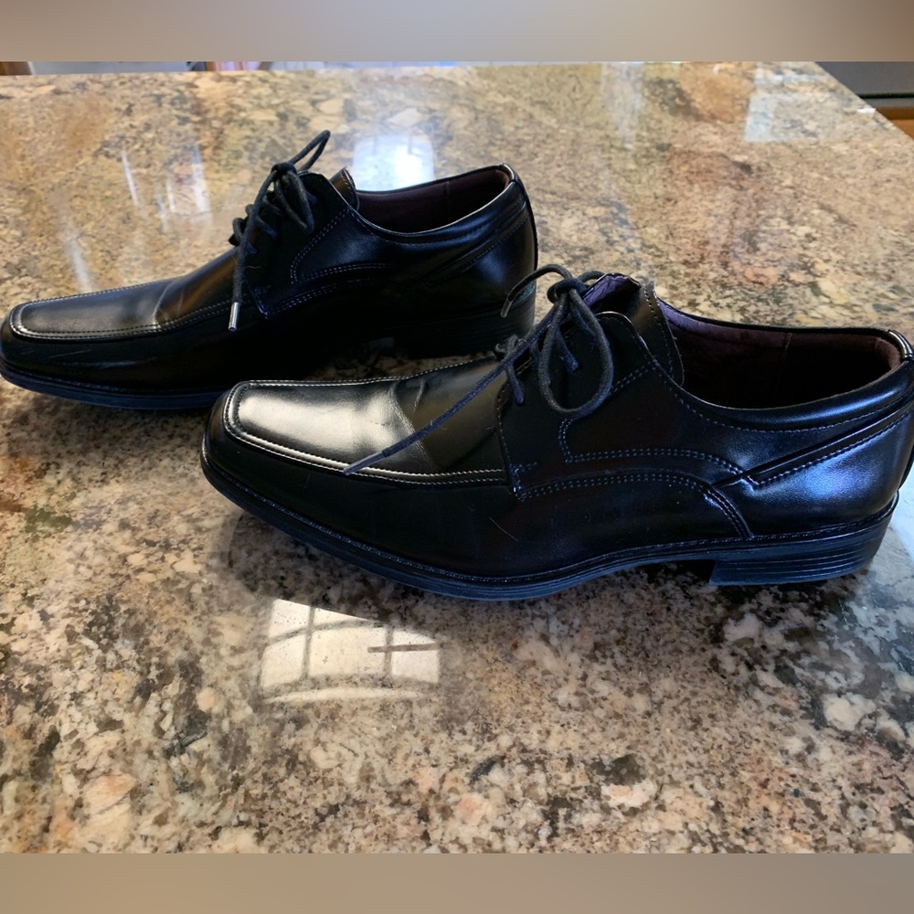 Men’s Freeman Colter Dress Shoes - Size 8M
